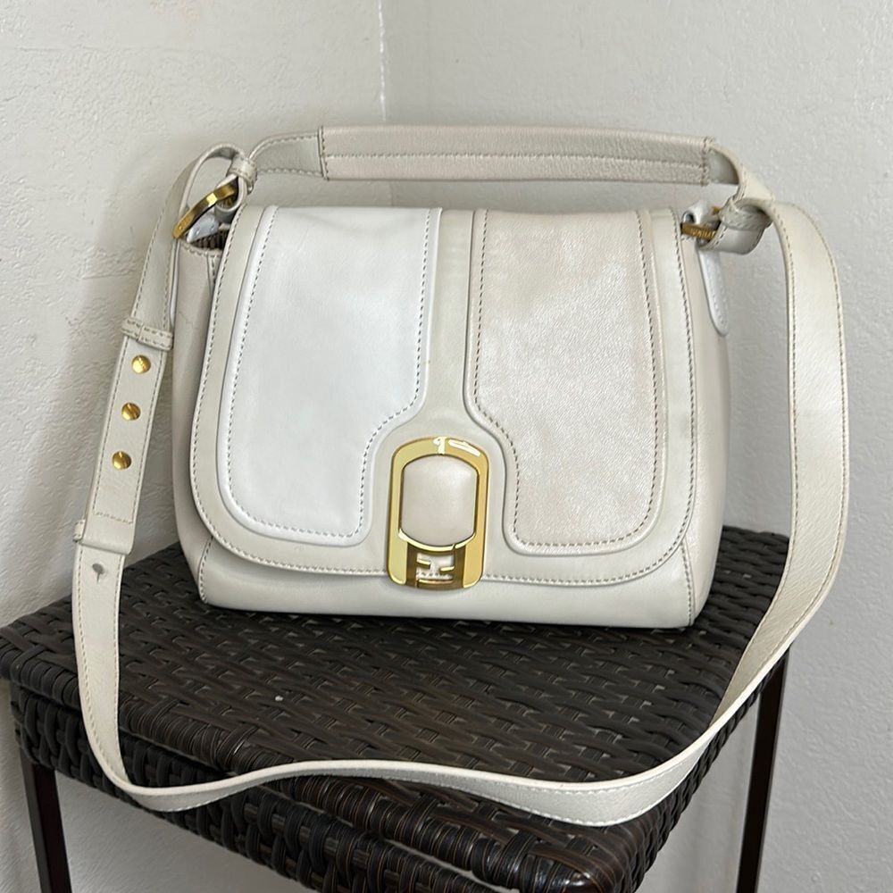 💯Authentic Fendi White Leather Shoulder Bag🍀